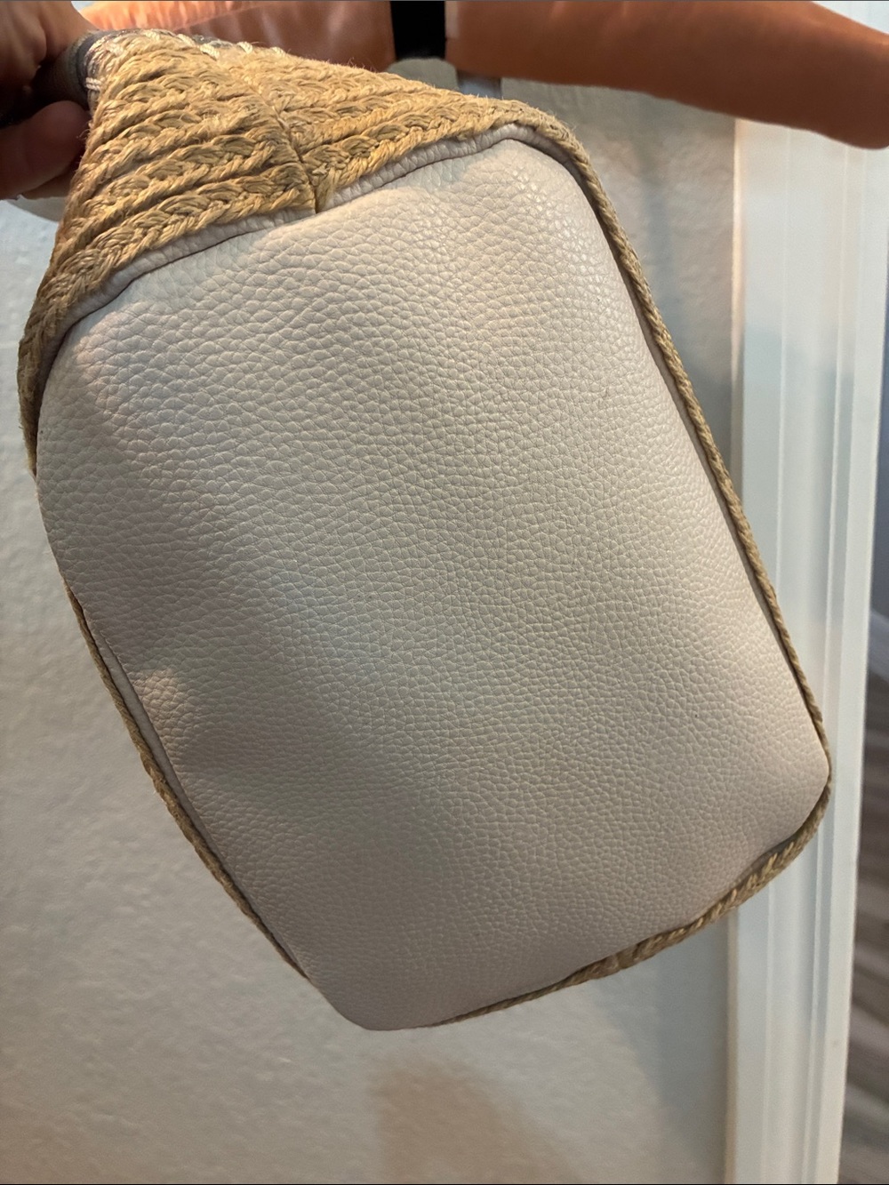 The Sak Cream and Natural Woven Shoulder Bag - Picture 4 of 9